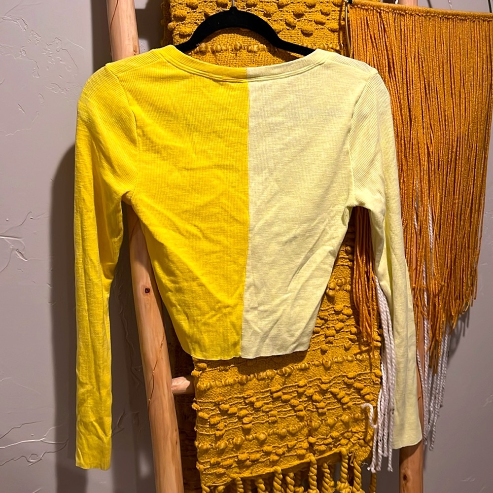XS Cardigan - Picture 2 of 2